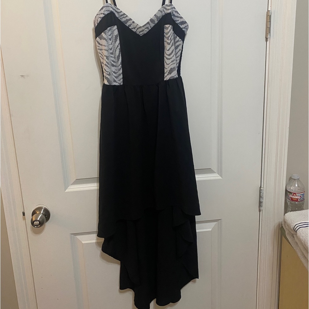 Black and white high low dress (m)